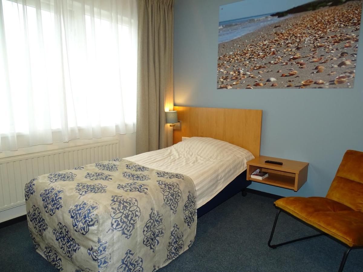 Hotel Cafe Restaurant "De Kroon" Wissenkerke Luaran gambar