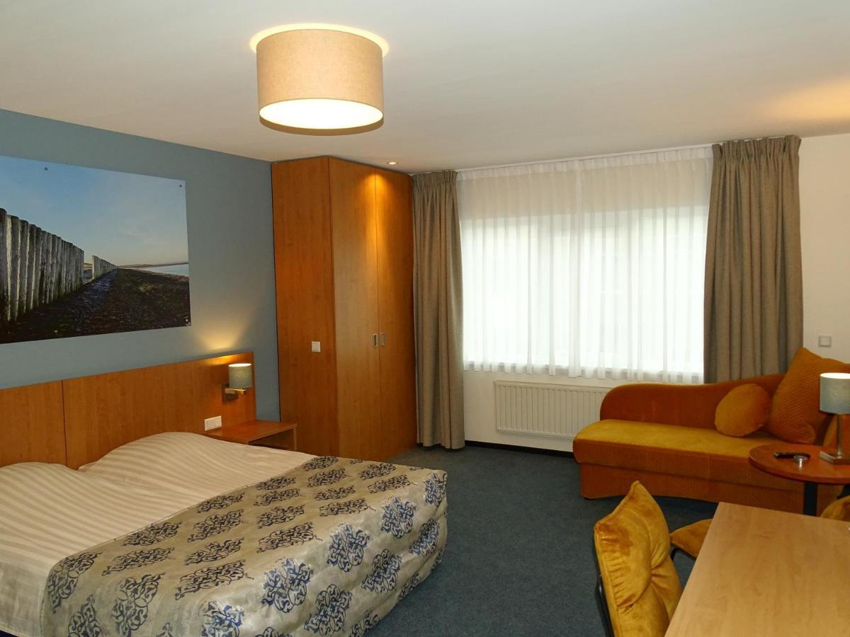 Hotel Cafe Restaurant "De Kroon" Wissenkerke Luaran gambar