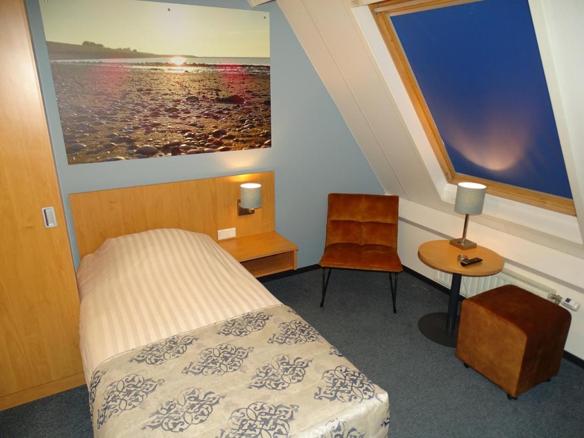 Hotel Cafe Restaurant "De Kroon" Wissenkerke Luaran gambar